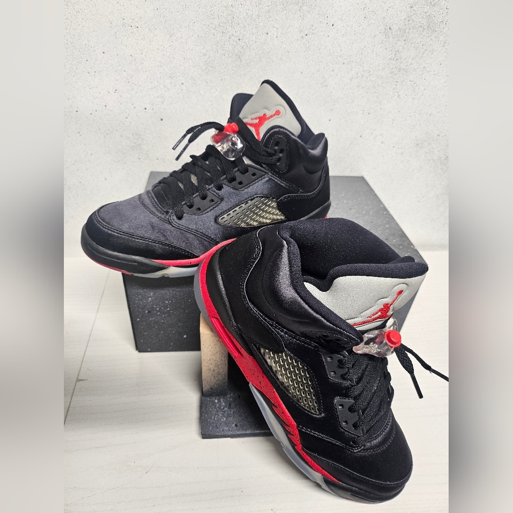 Jordan Retro 5 Satin Bred (2018)